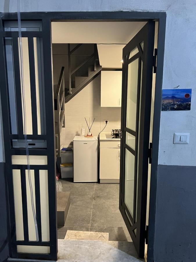 B&B Luna Rossa Napoli Bagian luar foto